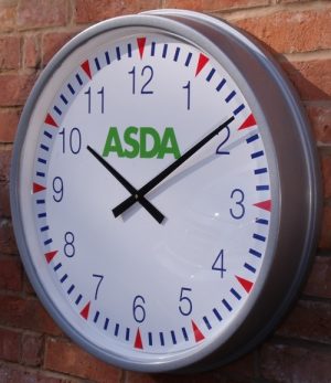 Clocks Internal / External Round Cased
