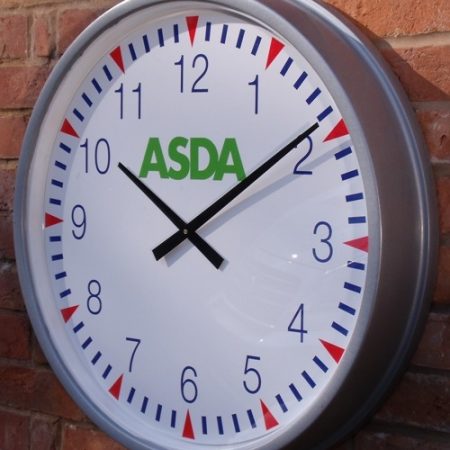 Clocks Internal / External Round Cased