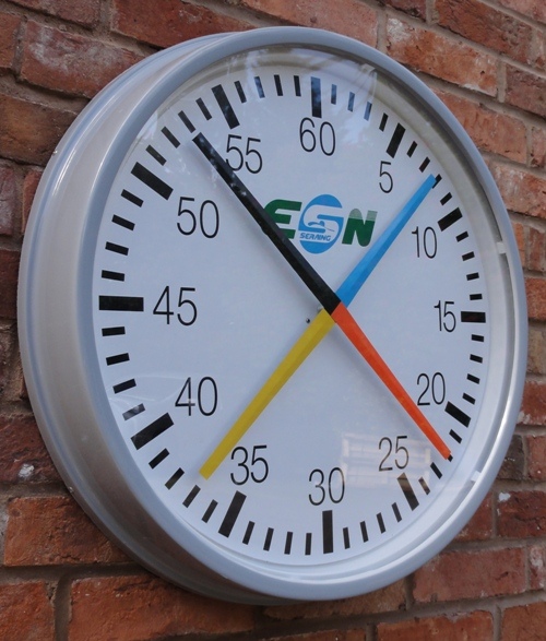 Round Cased Pace Training Clock